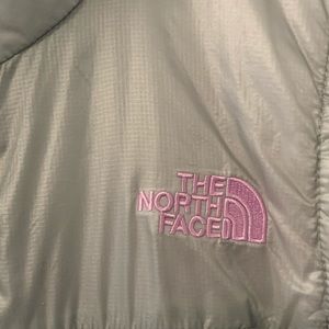 Woman’s Size Small Grey North Face Vest